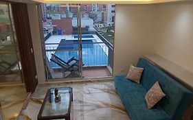 El Dorado, Apartamento con piscina y parqueadero